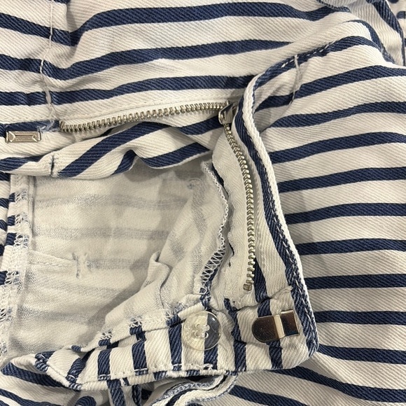 Zara Blue and White High Waist Shorts size 11/12 years - Picture 5 of 7